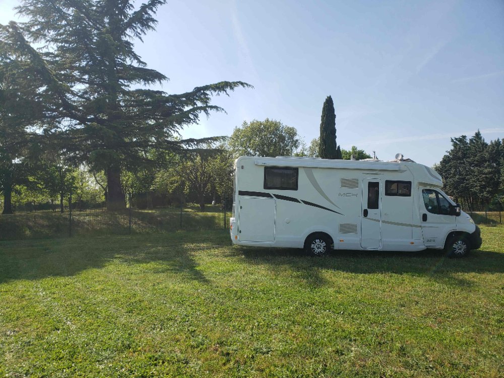 Aire camping-car à Montboucher-sur-Jabron (26740) - Photo 1